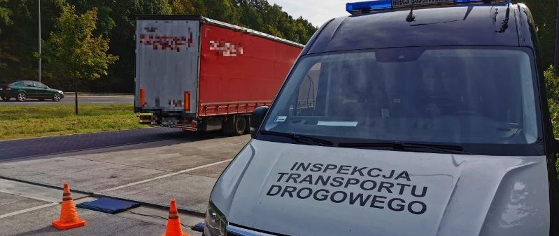 Pojazd członowy, należący do zagranicznego przewoźnika wykonującego międzynarodowy przewóz drogowy rzeczy z Turcji do Polski.