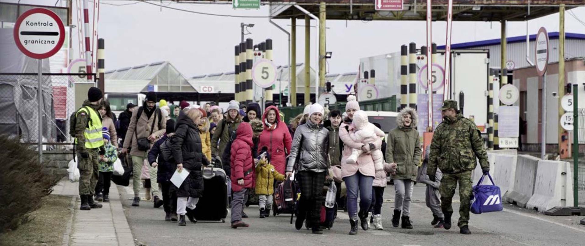 Ukrainian war refugees on the border.