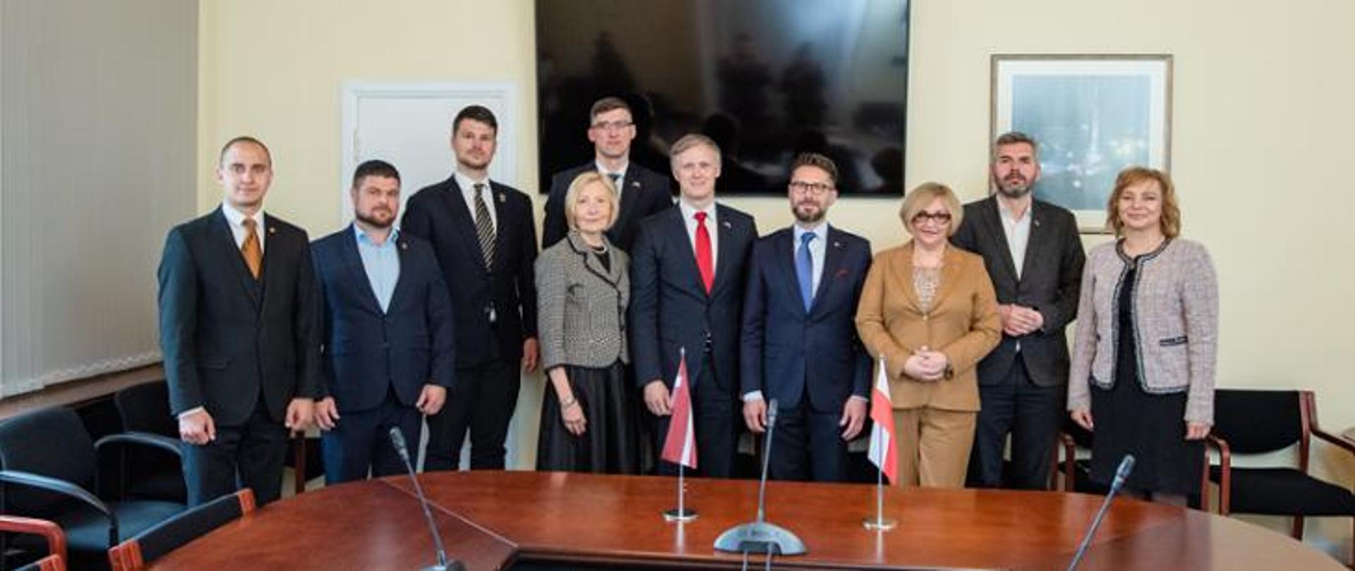 Latviju apmeklē Polijas parlamenta Ārlietu komisijas delegācija 