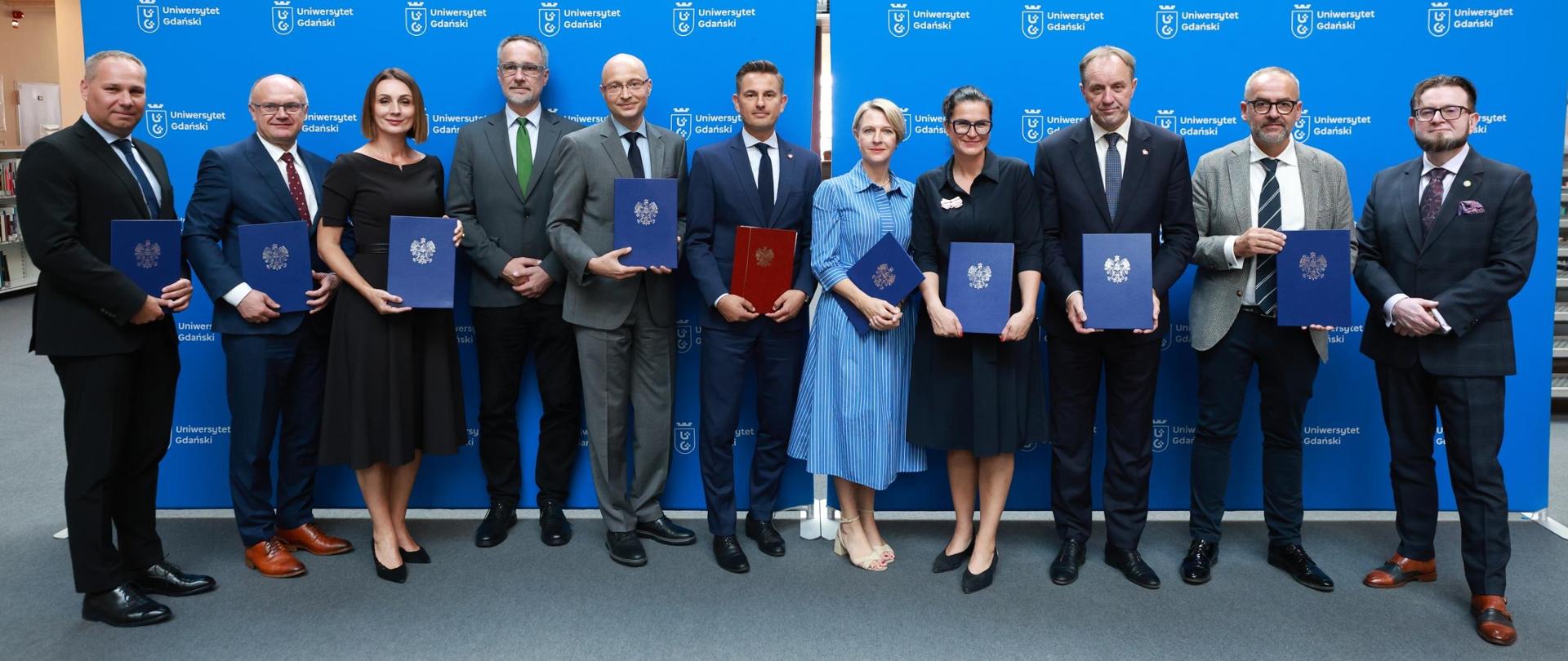 Gdańsk. Podpisanie listu intencyjnego - Filia Krajowej Szkoły Sądownictwa i Prokuratury w Gdańsku oraz porozumienia o wsparciu instytucji ławnika sądowego.