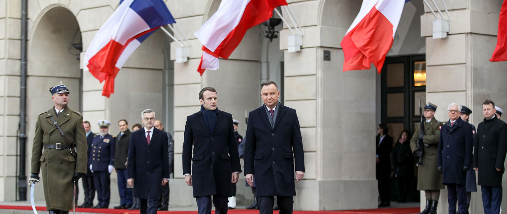 Ceremonia oficjalnego powitania Prezydenta Francji Emmanuela Macrona przez Prezydenta RP Andrzeja Dudę.