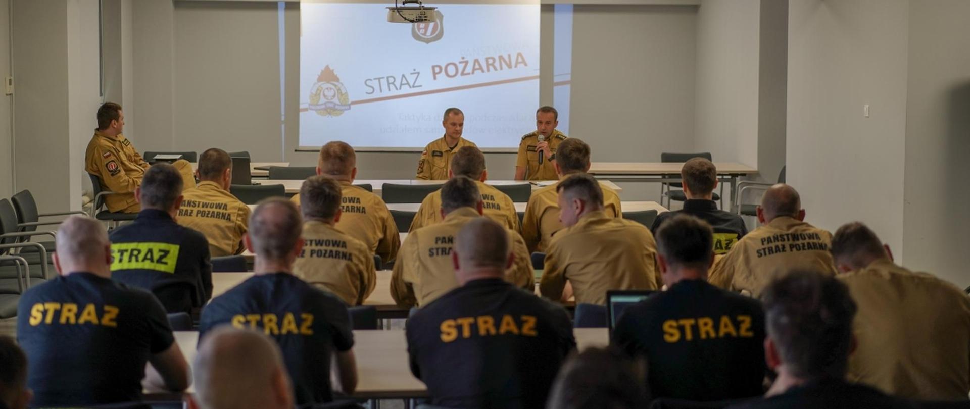 Rozpoczęcie szkolenie przez Zastępcę Komendanta Miejskiego PSP w Poznaniu - st. bryg. Grzegorza Banaszaka