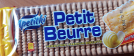 Opakowanie Herbatniki Apetitki Petit Beurre mocno maślane 200g