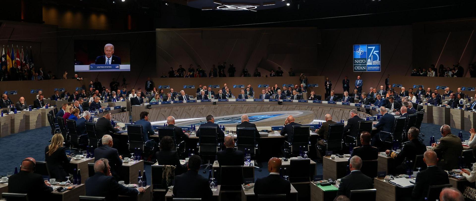 Declaration of the NATO Summit in Washington adopted