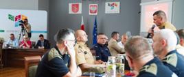 Wizyta posłów Sejmowej Komisji Administracji i Spraw Wewnętrznych w Ustrzykach Dolnych
