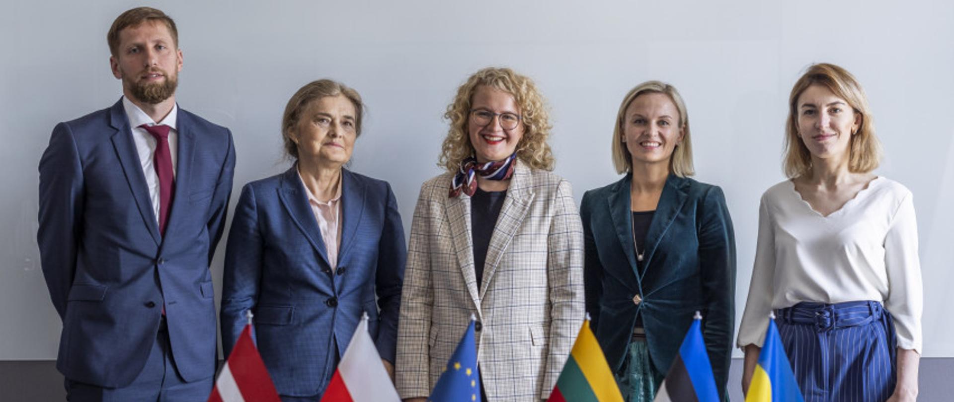 Lietuvos, Latvijos, Estijos, Lenkijos ir Ukrainos valdžios atstovai 