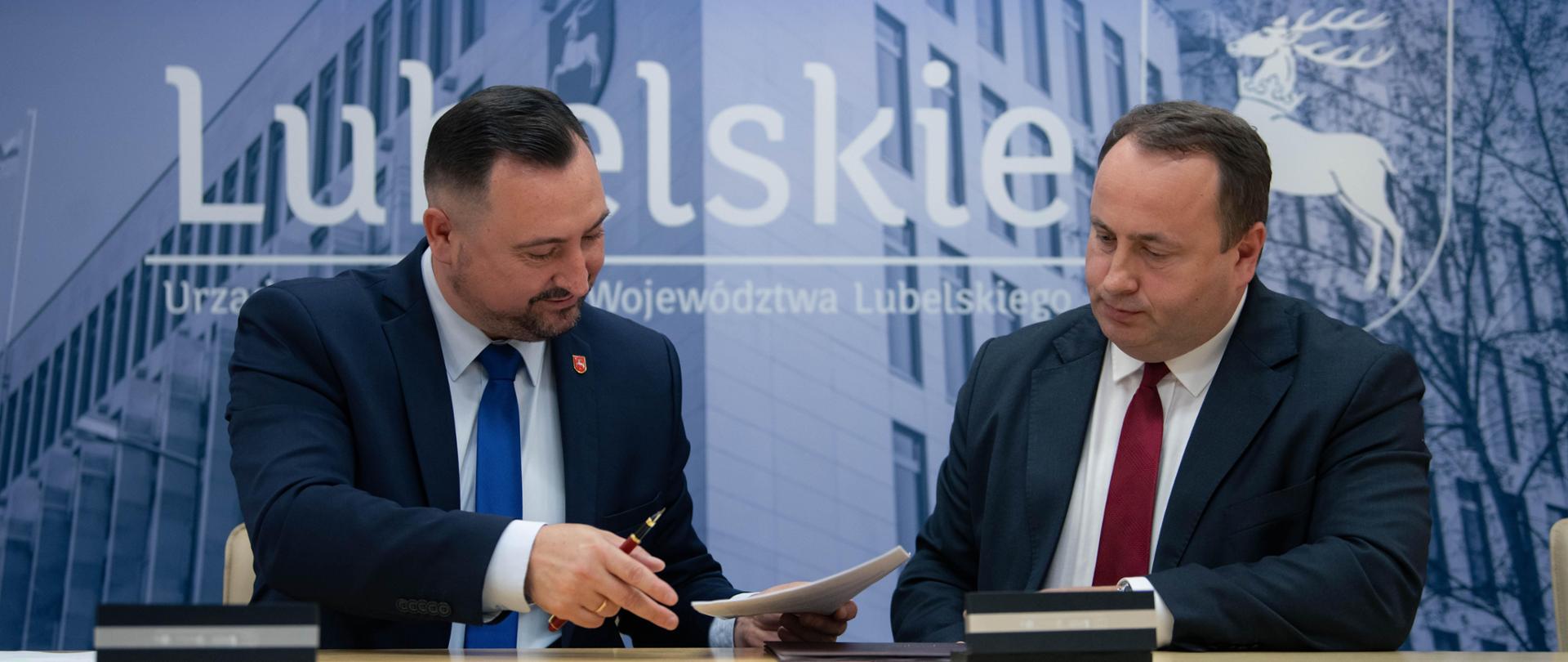 Podpisanie umowy w Urzędzie Marszałkowskim 