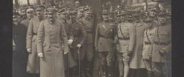 Naczelnik Państwa i Wódz Naczelny, Józef Piłsudski wśród żołnierzy polskich i alianckich, fotografia z 1920 roku