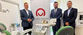 Zakupiony ze środków polskiej pomocy rozwojowej nowy fotel dentystyczny wraz z dodatkowym osprzętem w przychodni stomatologicznej dla dzieci w ośrodku zdrowia „1.oktobar” w Plandište to pierwszy projekt zrealizowany przez naszą placówkę w Serbii w roku 2024.