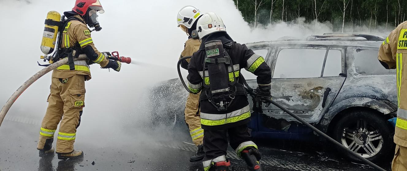 Po Ar Samochodu Na Autostradzie A Komenda Miejska Pa Stwowej Stra Y