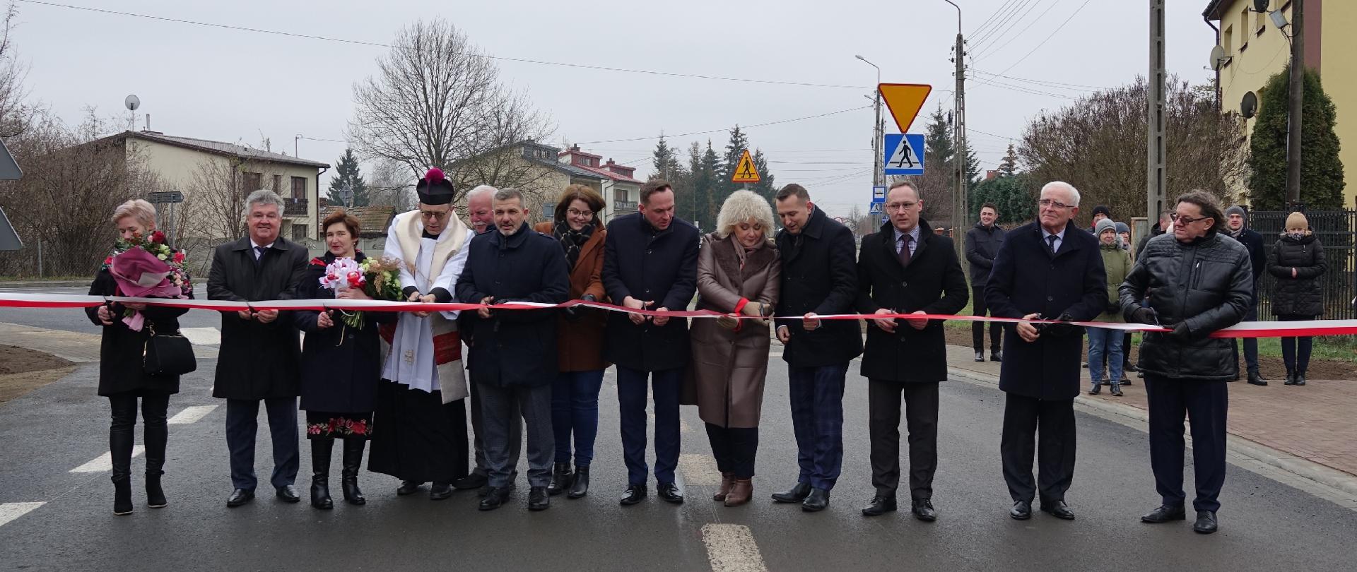 Gmina Maciejowice: uroczyste otwarcie drogi powiatowej/ fot. Starostwo Powiatowe w Garwolinie