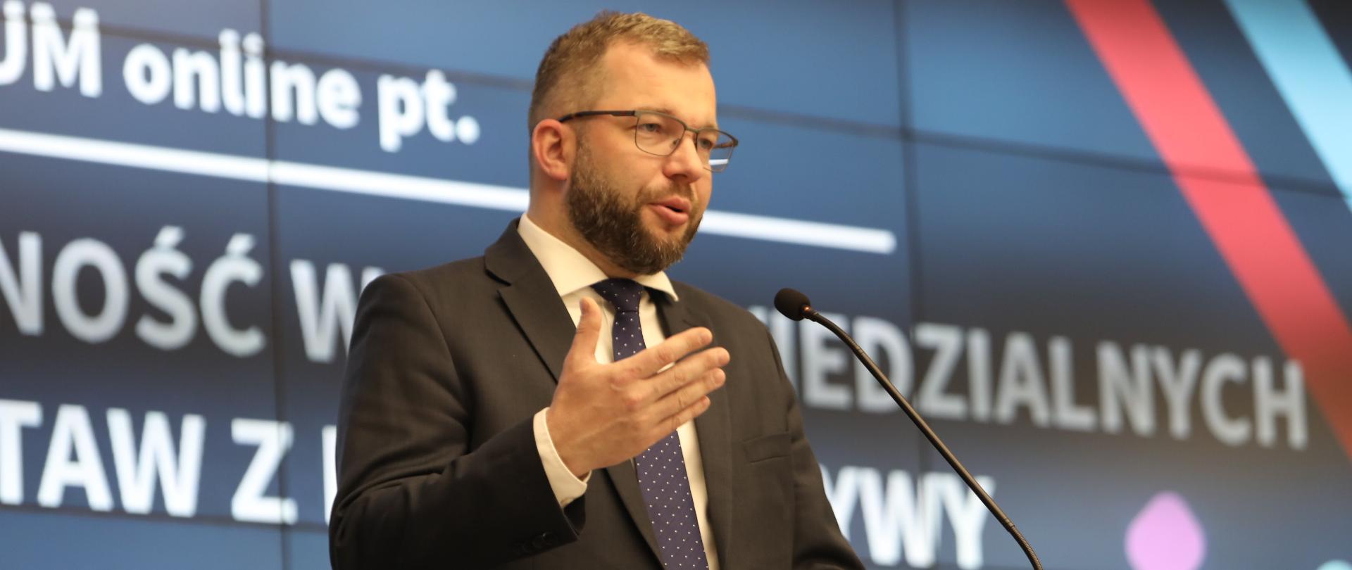 minister Grzegorz Puda