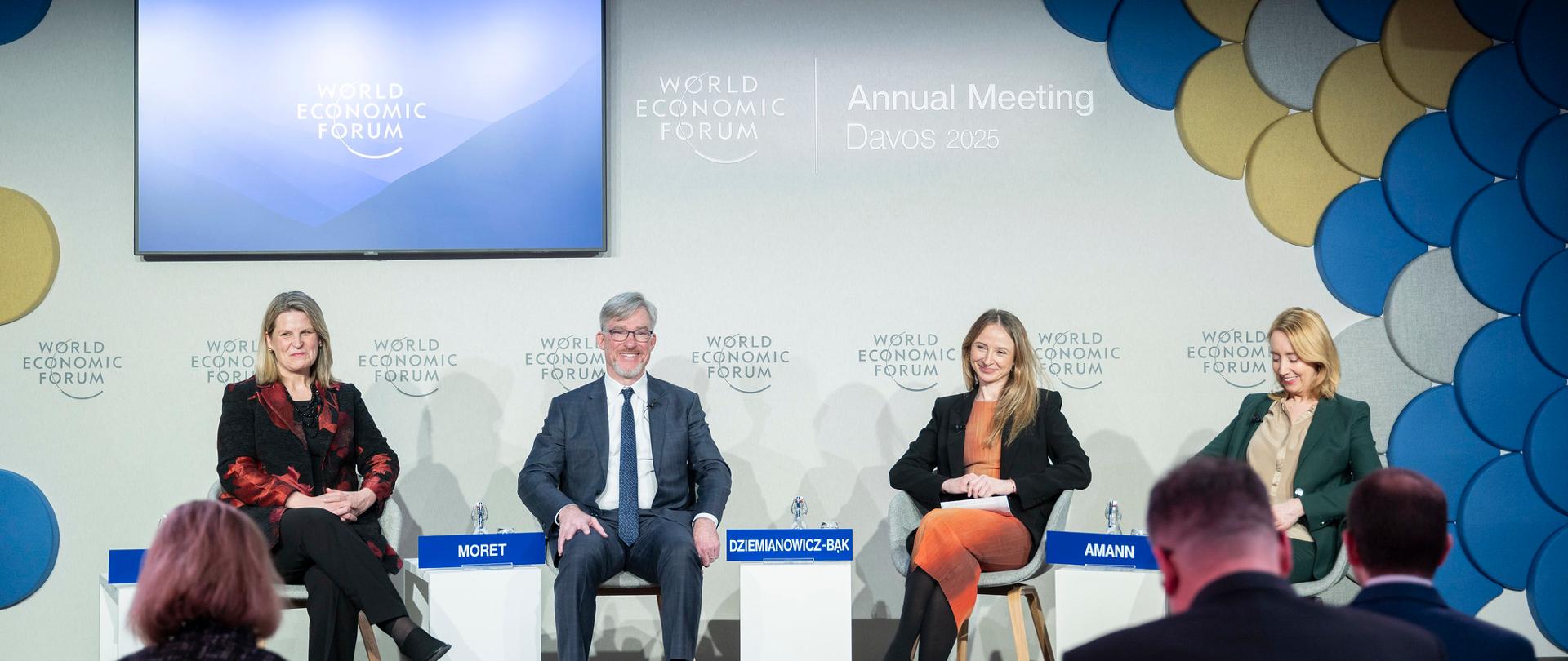 Employees in the spotlight. Minister Agnieszka Dziemianowicz-Bąk in Davos