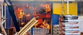 Pożar marketu bodowlanego w Żaganiu