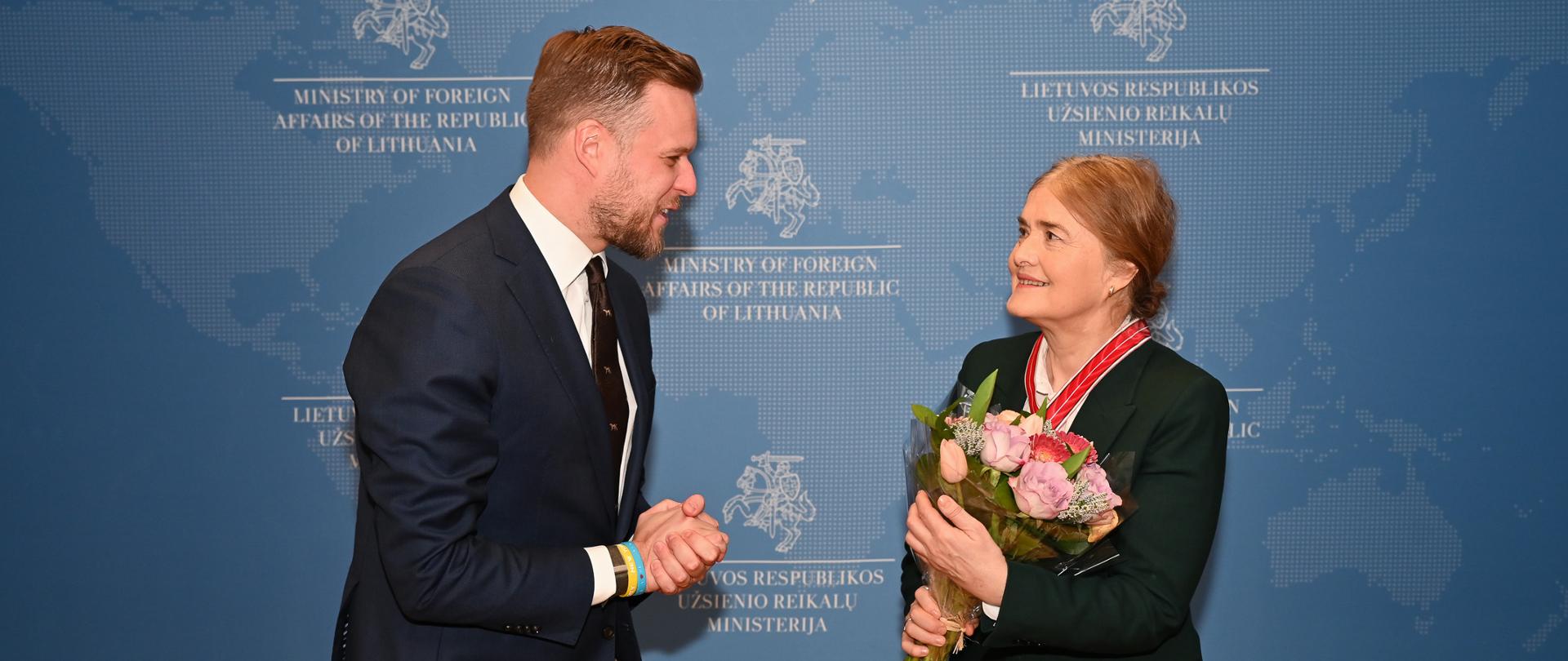 Ambasador RP na Litwie Urszula Doroszewska i minister spraw zagranicznych Litwy Gabrielius Landsbergis