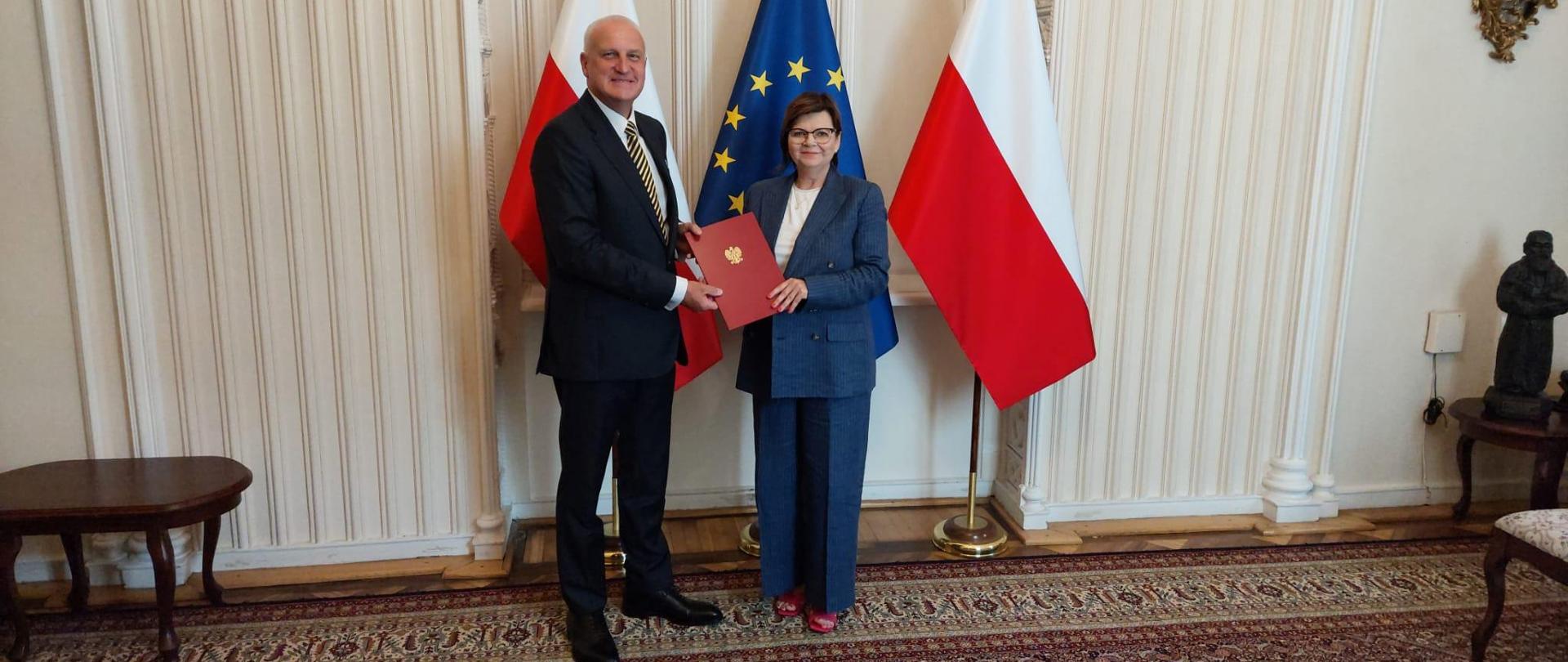 Zdjęcie minister zdrowia Izabeli Leszczyny i nowo powołanego wiceministra Jerzego Szafranowicza