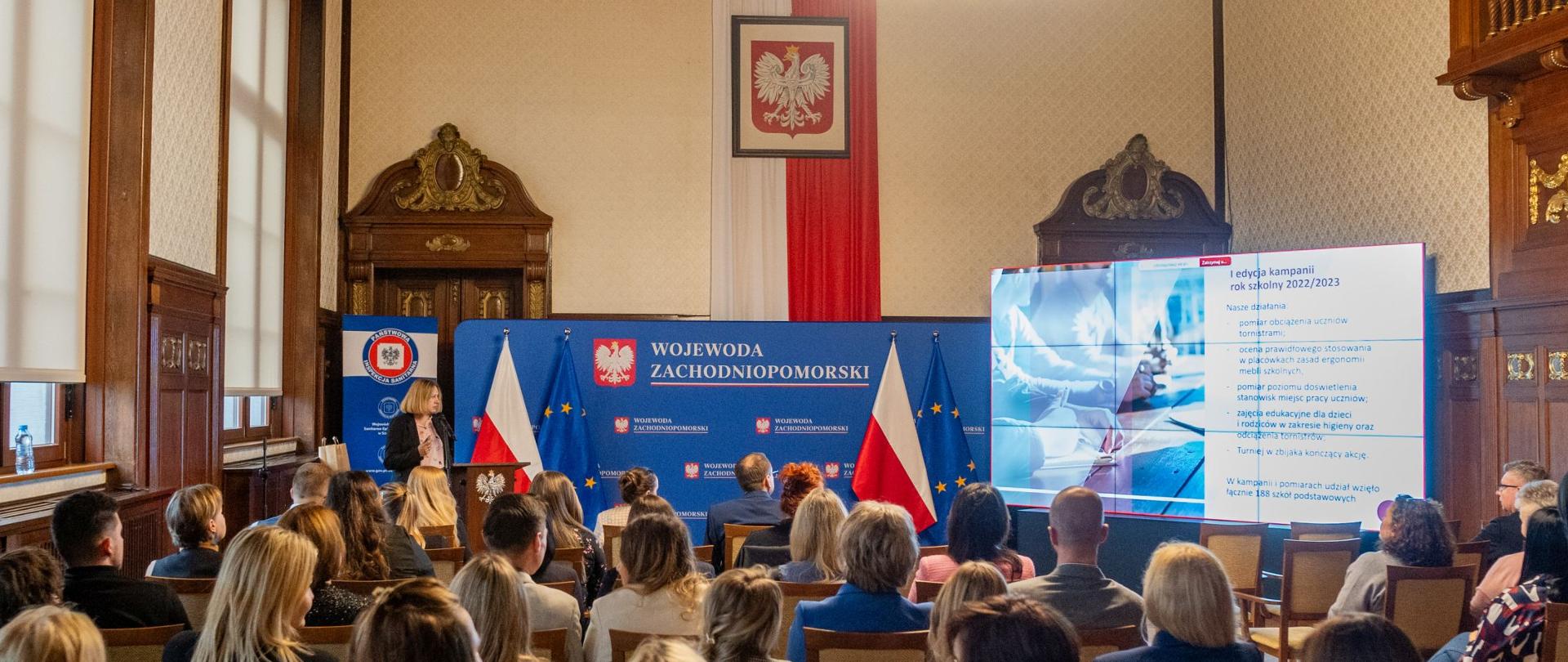 uczestnicy konferencji #MojaSzkołaZdrowaSzkoła