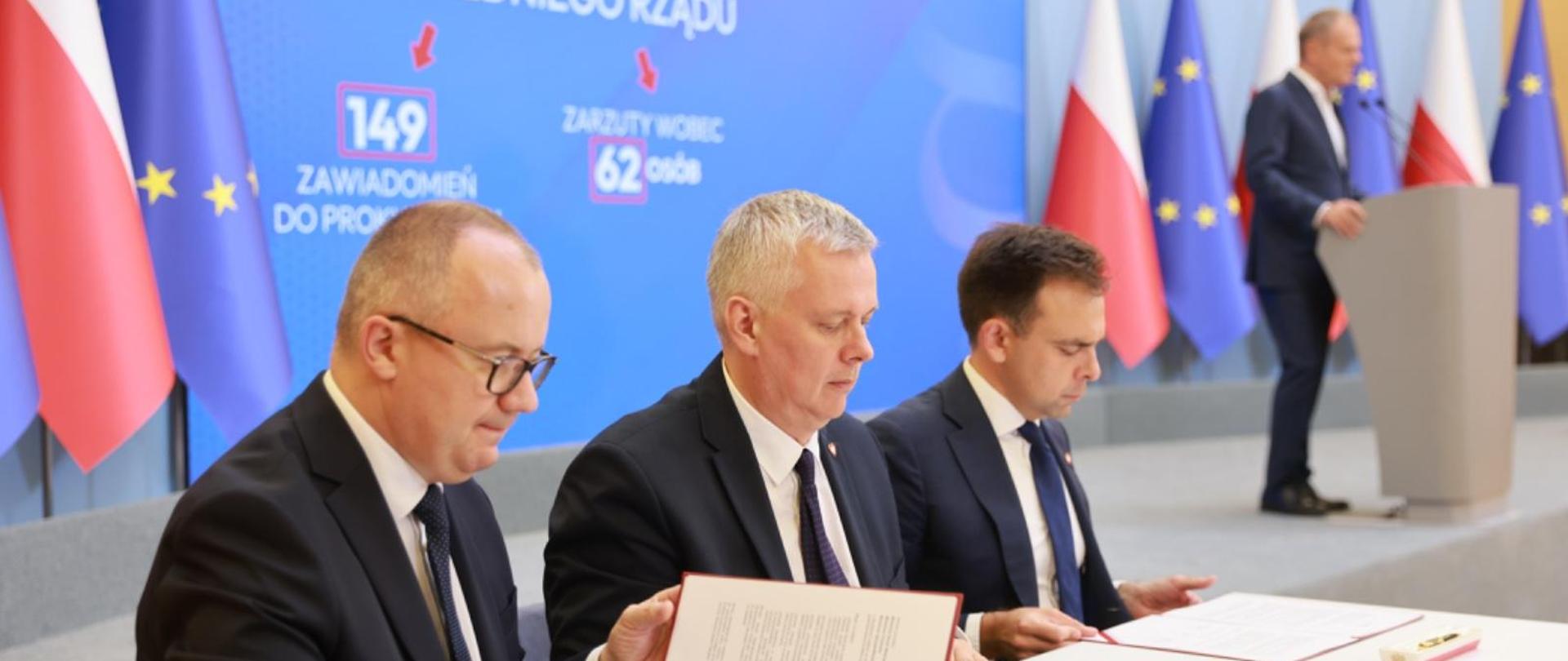 Minister Spraw Wewnętrznych i Administracji, Minister Finansów oraz Minister Sprawiedliwości i Prokurator Generalny podpisali dzisiaj porozumienie w sprawie oceny ochrony interesu skarbu państwa w procesie gospodarowania środkami publicznymi w latach 2016-2023.