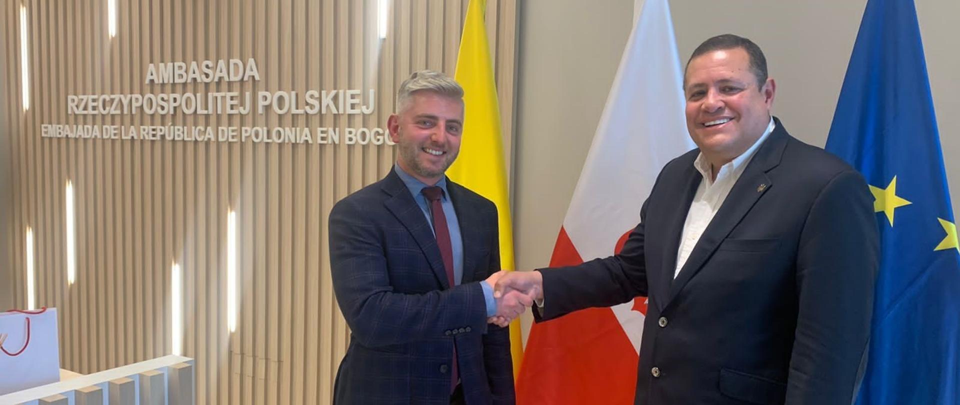 Encuentro entre el cónsul de Polonia Oskar Gradziel y el cónsul honorario de Ucrania Luis Bernardo Ramírez Brand