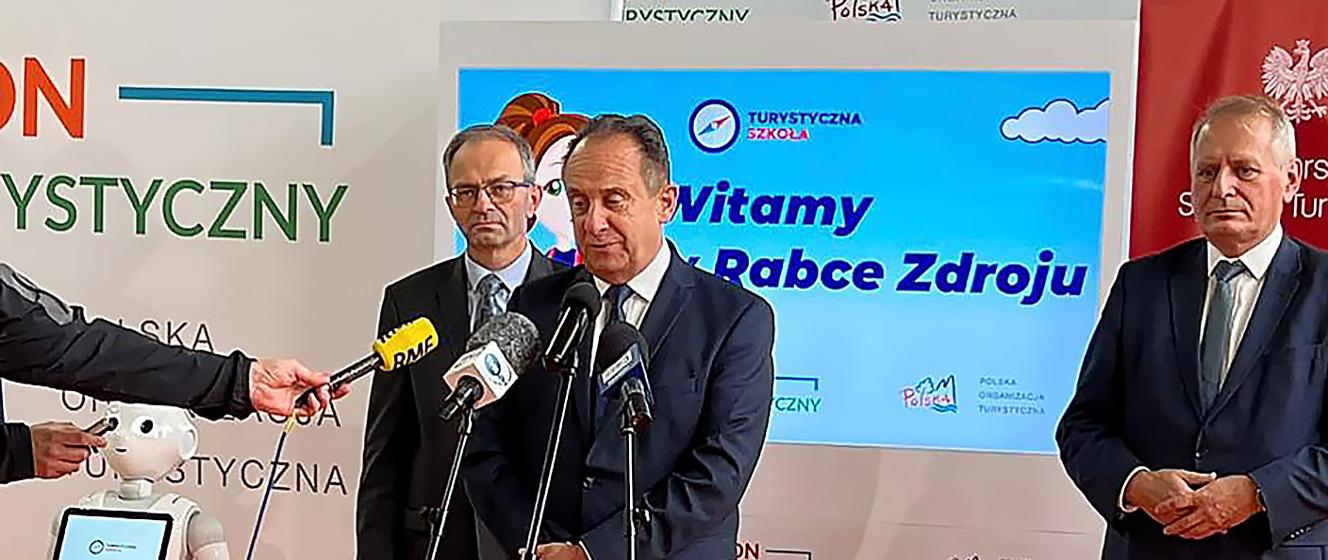 Wiceminister Andrzej Gut-Mostowy W Rabce-Zdroju - Ministerstwo Sportu I ...