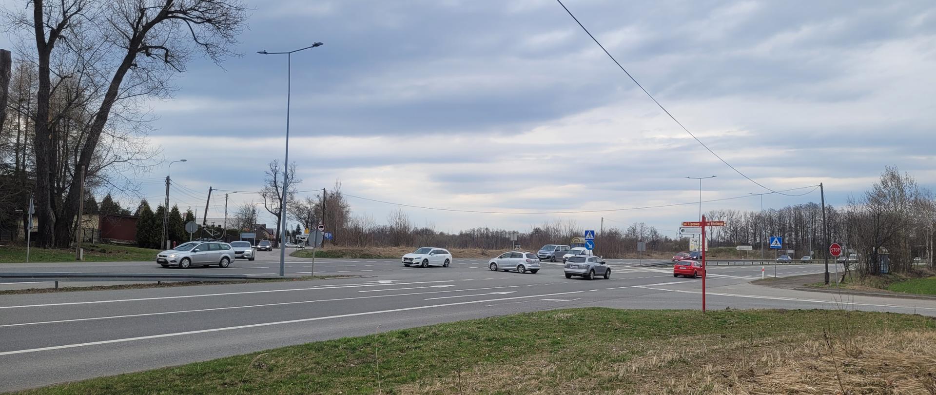 Skrzyżowanie DK81 z ul. Fitelberga w Mikołowie.