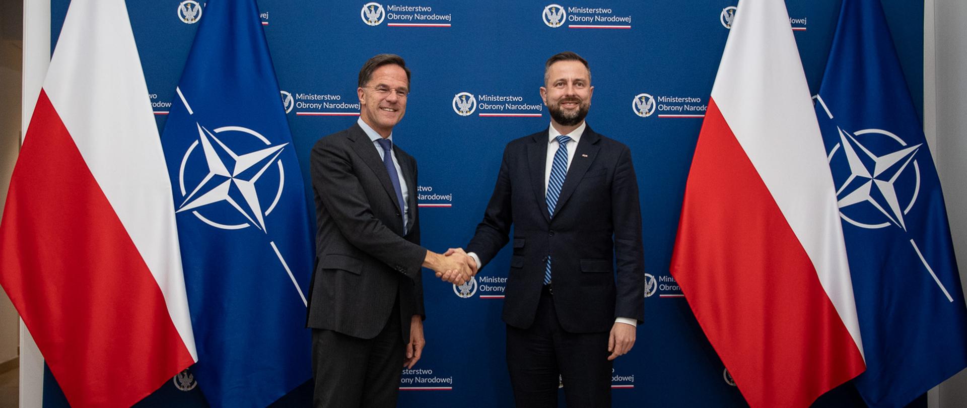 13 listopada br. w siedzibie MON w Warszawie, Władysław Kosiniak-Kamysz, wicepremier - minister obrony narodowej spotkał się z Markiem Rutte, sekretarzem generalnym NATO.